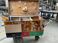 Gereedschapswagen met inhoud