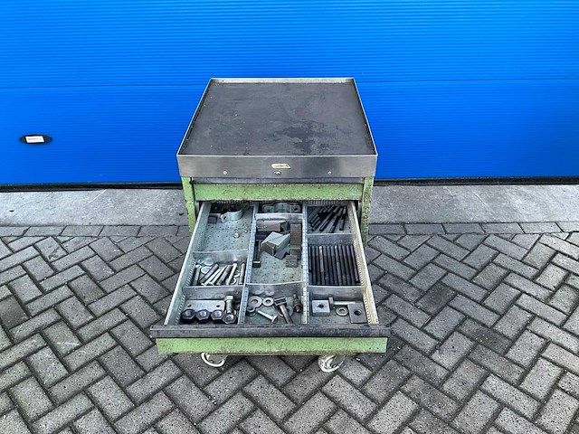 Gereedschapswagen met tooling/gereedschap - afbeelding 6 van  21
