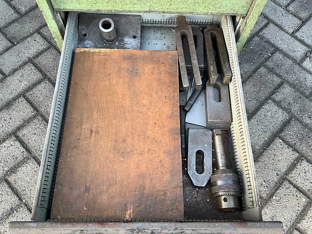 Gereedschapswagen met tooling/gereedschap - afbeelding 12 van  21