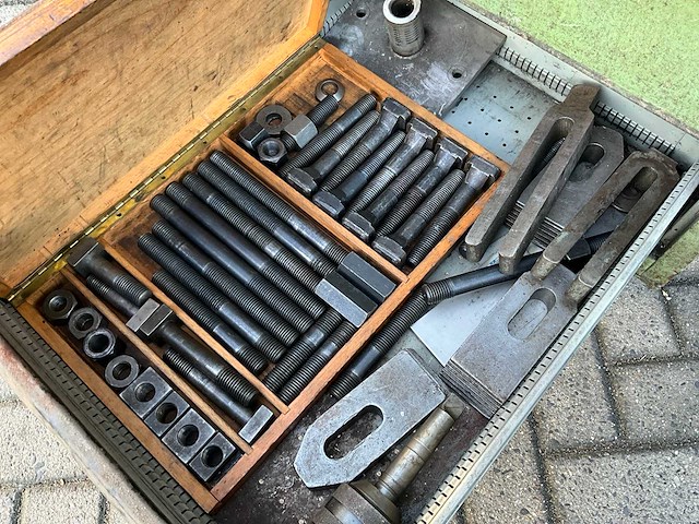 Gereedschapswagen met tooling/gereedschap - afbeelding 16 van  21