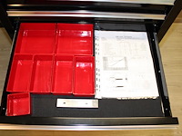 Gereedschapswagen powerplus gevuld met diverse printplaten, kabels enz. - afbeelding 5 van  9