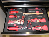 Gereedschapswagen powerplus gevuld met schroevendraaiers, doppenset, ring- en steeksleutels, tangen en inbu... - afbeelding 6 van  9