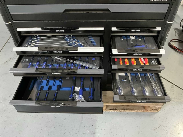 Gereedschapswagen transportschade ultra force equipment - afbeelding 6 van  7