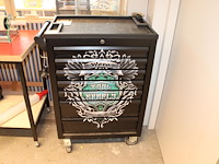 Gereedschapswagen wera gevuld met schroevendraaiers, tangen, sleutels, doppenset etc. - afbeelding 1 van  5