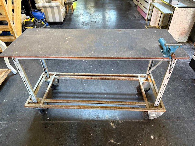 Gereedschapswagens en werkbank - afbeelding 4 van  22