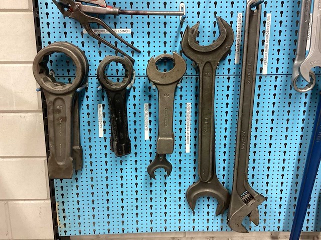 Gereedschapswand met gereedschap - afbeelding 6 van  16