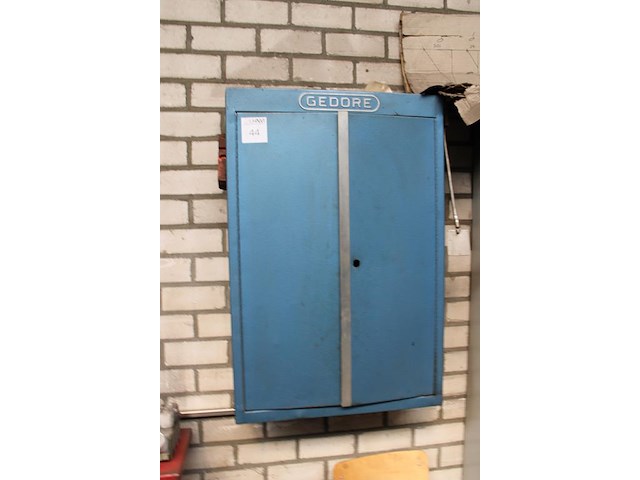 Gereedschapswandkast gedore met diverse gereedschappen en afmeting 65 x 25 x 97 cm. - afbeelding 3 van  3