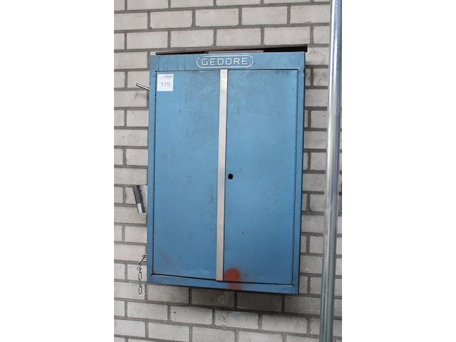 Gereedschapswandkast gedore met diverse gereedschappen en afmeting 65 x 25 x 97 cm. - afbeelding 3 van  3