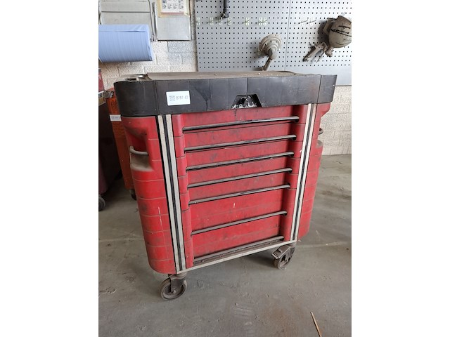 Gereedschapwagen met inhoud - afbeelding 1 van  6