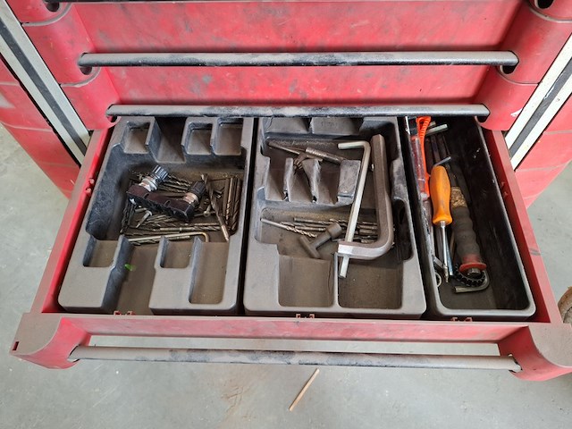 Gereedschapwagen met inhoud - afbeelding 6 van  6