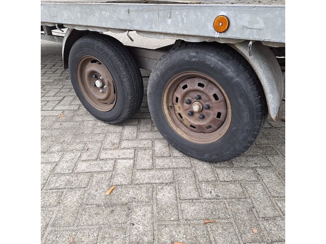 Geremde plateauwagen, hapert - afbeelding 2 van  19