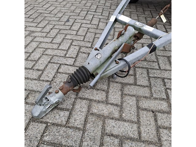 Geremde plateauwagen, hapert - afbeelding 6 van  19