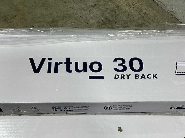 Gerflor - virtuo 30 - qaja beige - laminaatvloer 127 m2 - afbeelding 1 van  2
