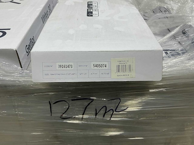 Gerflor - virtuo 30 - qaja beige - laminaatvloer 127 m2 - afbeelding 2 van  2