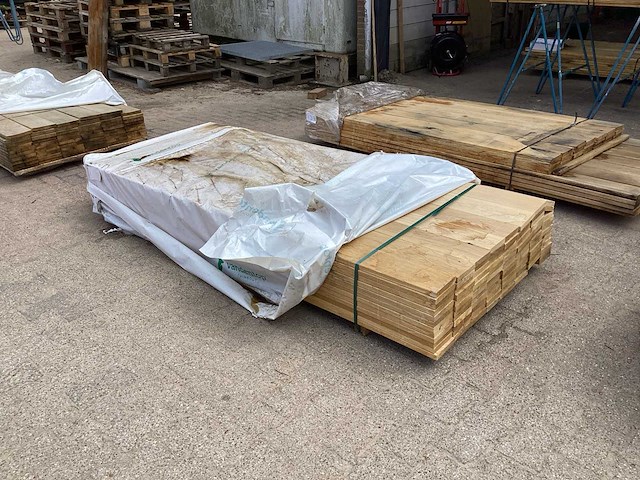 Geschaafd eiken plank, europees (96x) - afbeelding 1 van  3