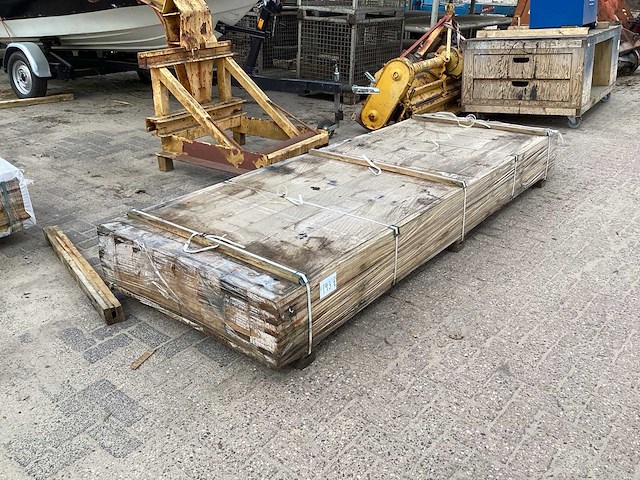 Geschaafd eiken plank, europees (96x) - afbeelding 1 van  4
