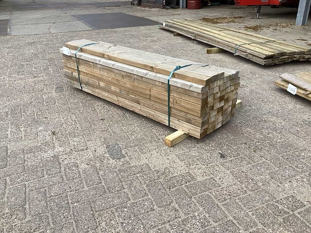 Geschaafd regels vuren 55x52x1800mm (57x) - afbeelding 4 van  4
