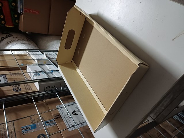 Geschenkdoos korf dalmatie creme 35x26x7cm 30 stuks - afbeelding 9 van  11