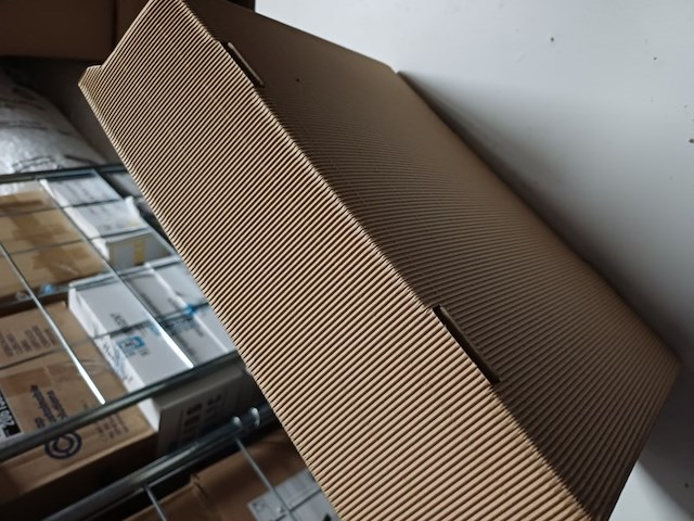 Geschenkdoos onda brown 32x22x8,5cm 20 stuks - afbeelding 7 van  9