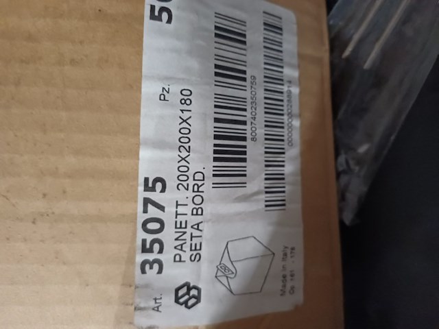 Geschenkdoos seta bord rood 20x20x18cm 48stuks - afbeelding 5 van  5