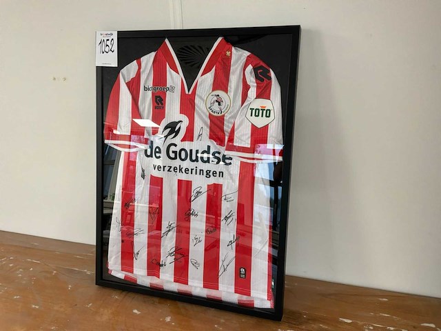Gesigneerd sparta voetbalshirt - afbeelding 1 van  4