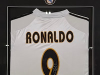 Gesigneerd voetbalshirt, adidas, real madrid, ronaldo luís nazário de lima - afbeelding 7 van  10