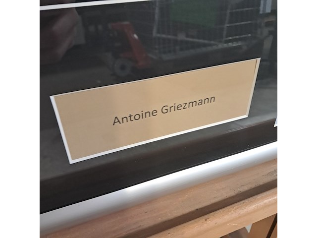 Gesigneerd voetbalshirt, 'antoine griezman' - afbeelding 4 van  6