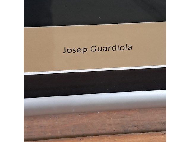 Gesigneerd voetbalshirt, 'josep guardiola' - afbeelding 4 van  9