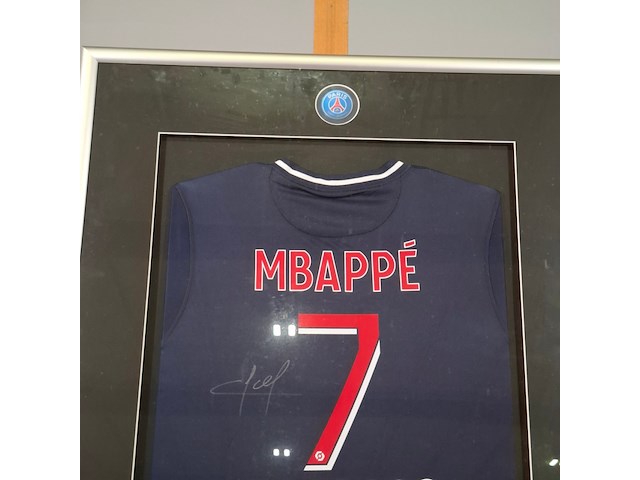 Gesigneerd voetbalshirt, paris saint-germain, kylian mbappe - afbeelding 9 van  11