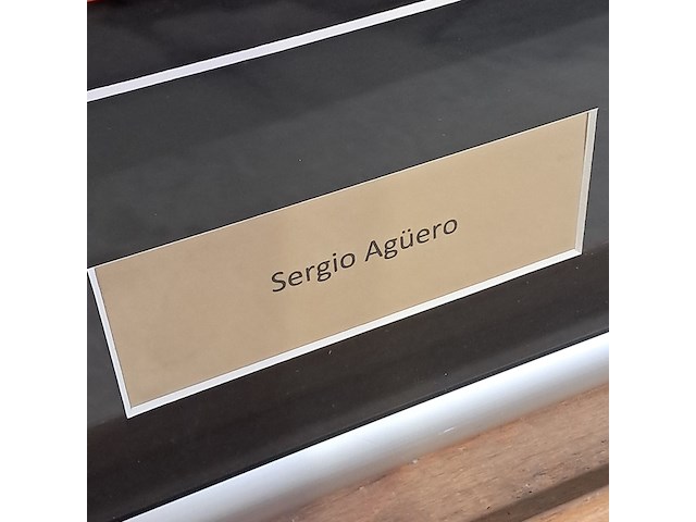 Gesigneerd voetbalshirt, 'sergio agüero' - afbeelding 4 van  9
