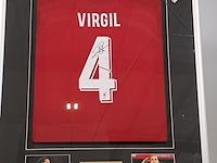 Gesigneerd voetbalshirt, 'virgil van dijk'