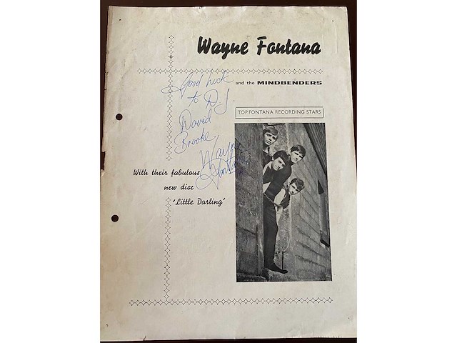 Gesigneerde pagina - programmaboekje wayne fontana and the mindbenders - afbeelding 1 van  1