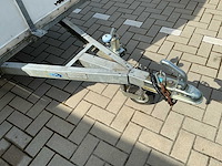Gesloten aanhangwagen inclusief lier en oprijplaten - afbeelding 2 van  30
