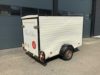 Gesloten aanhangwagen met laadklep - afbeelding 2 van  5