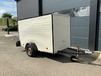 Gesloten aanhangwagen met laadklep - afbeelding 3 van  5