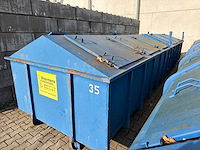 Gesloten afzetcontainer met klepdeksels (2x)