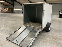 Gesloten geïsoleerde aanhangwagen - afbeelding 4 van  12