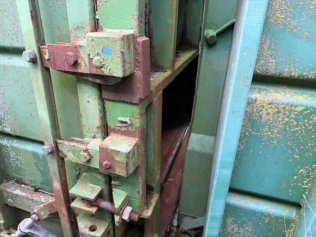 Gesloten haakarm afzet afvalcontainer voor pers - afbeelding 5 van  6