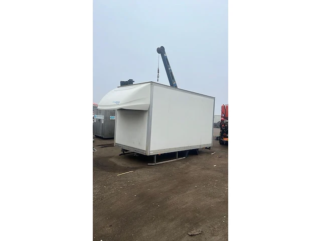 Gesloten laadbak opbouw, labbé by gruau, incl. laadklep en hydraulisch draagsysteem - afbeelding 2 van  9