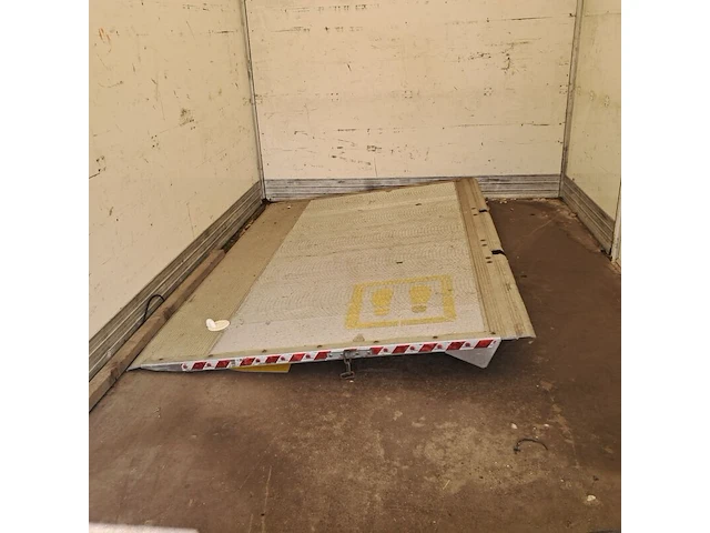 Gesloten laadbak opbouw, labbé by gruau, incl. laadklep en hydraulisch draagsysteem - afbeelding 6 van  9