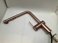 Gessi inedito godronato brushed copper keukenmengkraan met uittrekbare handdouche - afbeelding 2 van  9