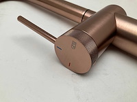 Gessi inedito godronato brushed copper keukenmengkraan met uittrekbare handdouche - afbeelding 4 van  9