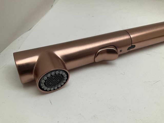 Gessi inedito godronato brushed copper keukenmengkraan met uittrekbare handdouche - afbeelding 5 van  9