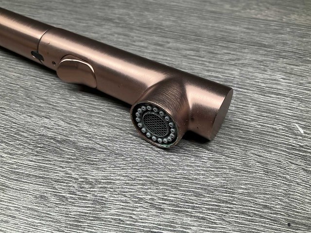 Gessi inedito keukenmengkraan geborsteld koper met uittrekbare sproeier - afbeelding 3 van  9
