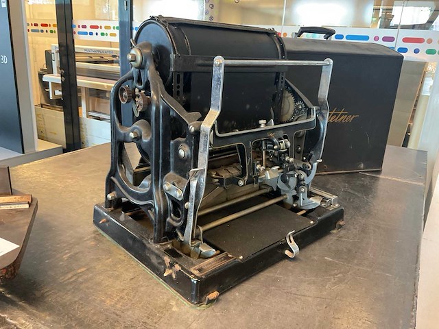 Gestetner stencilmachine - afbeelding 2 van  9