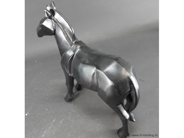 Gestiled paard - afbeelding 3 van  5