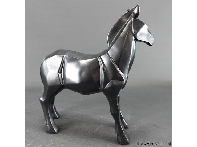 Gestiled paard - afbeelding 4 van  5