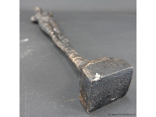 Gestileerde ijzeren man - afbeelding 5 van  5