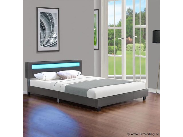 Gestoffeerd bed paris - 180 x 200 cm - donkergrijs - led verlichting - afbeelding 6 van  13