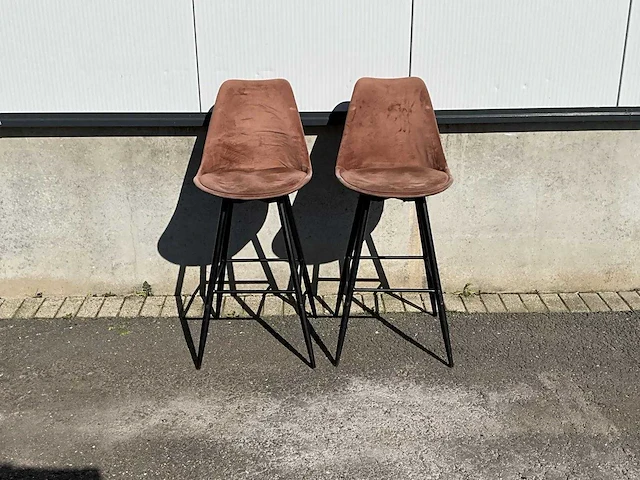 Gestoffeerde barkruk met rugleuning (9x) - afbeelding 7 van  7